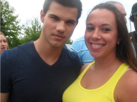 a taylor makena lautner story. During his lunch break Taylor