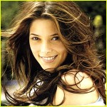 ashley-greene-smiling-eyes